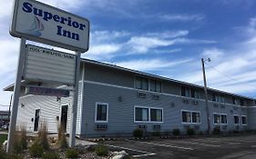 Superior Inn Hotel